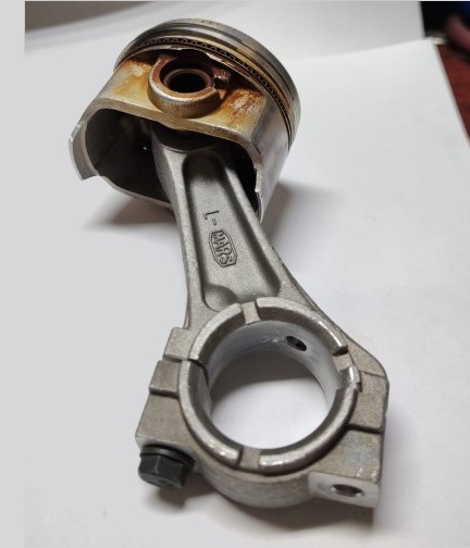 Kawasaki FJ180V 13251-2083 Connecting Rod Assembly